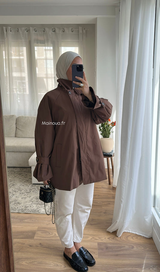 Trench court marron