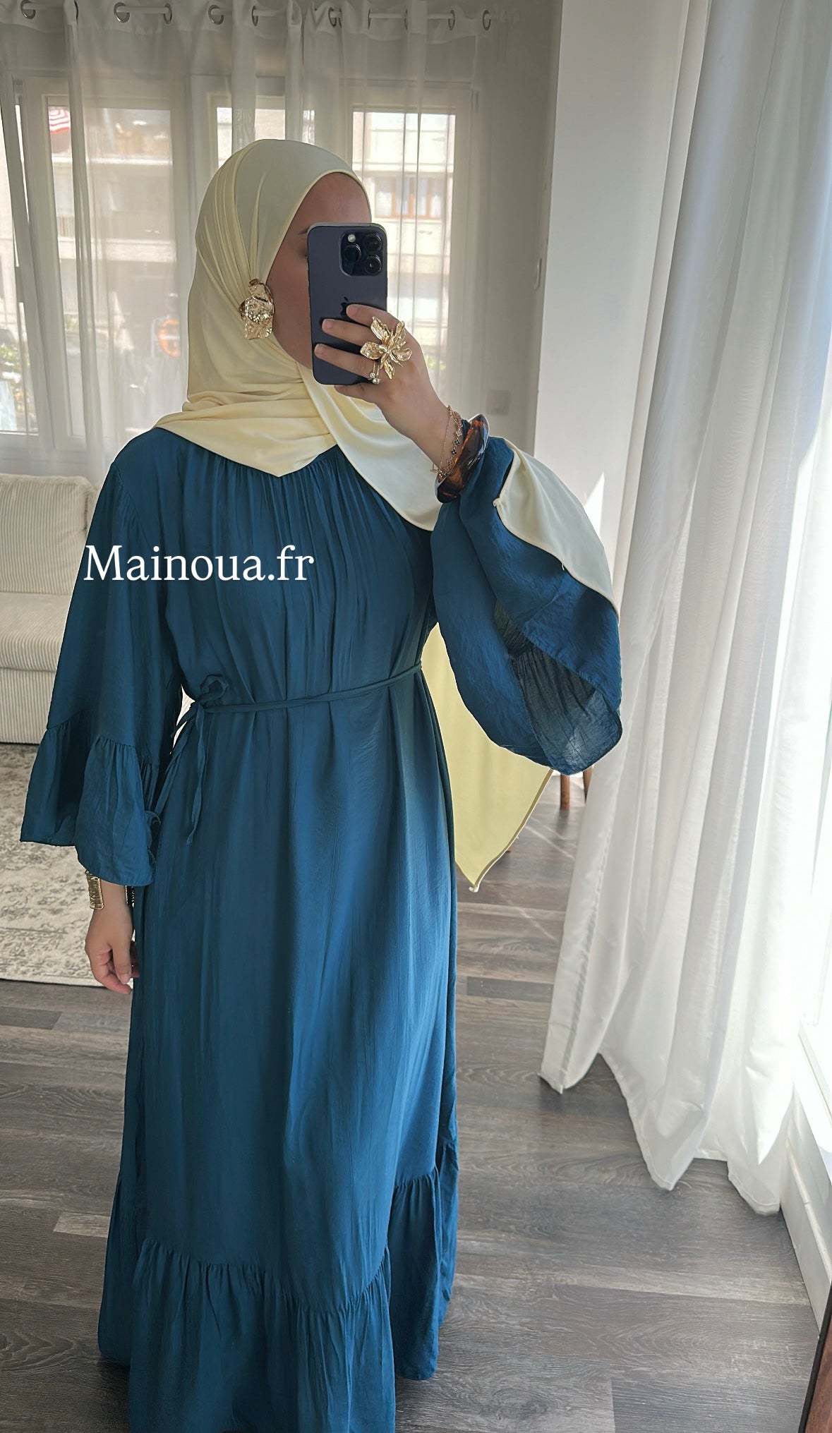 Robe bleu paon