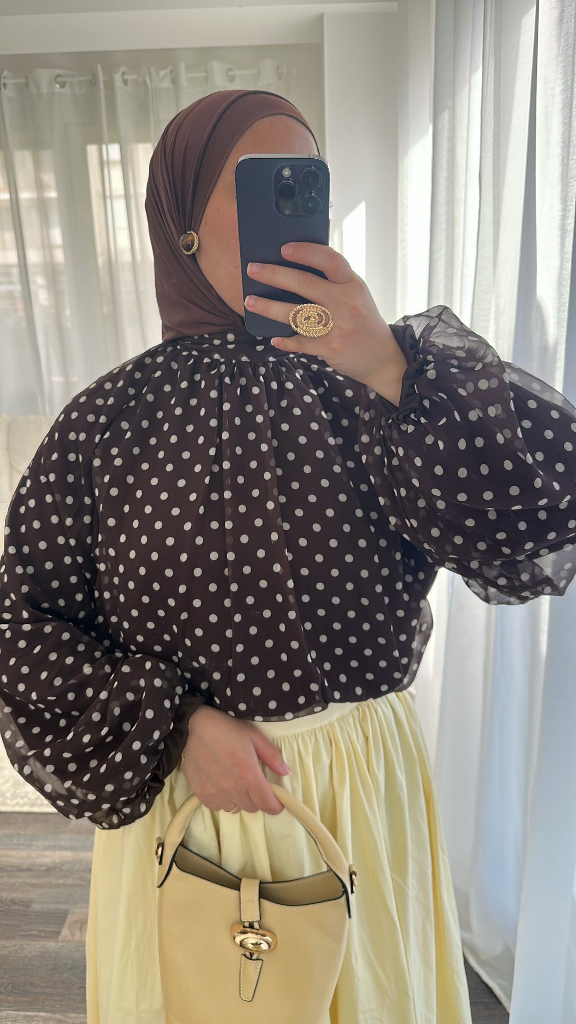 Blouse marron à pois