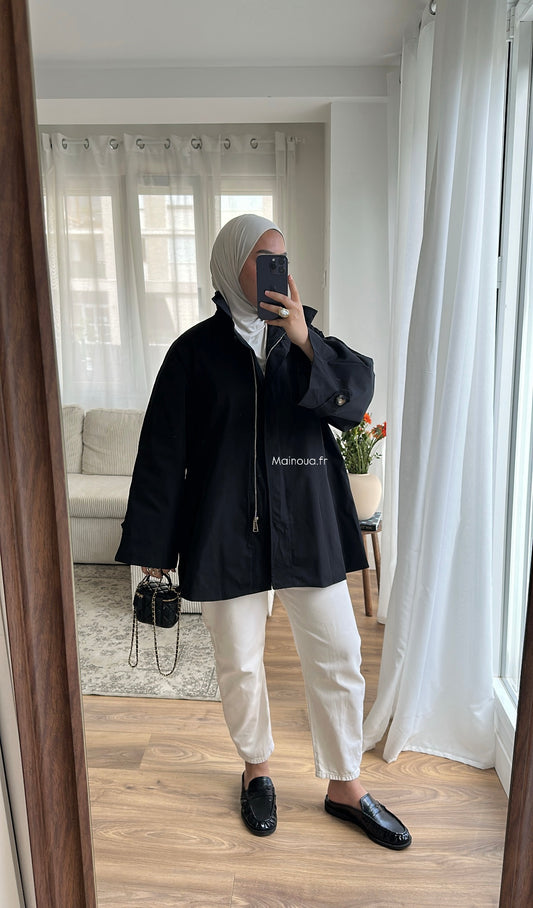 Trench court noir